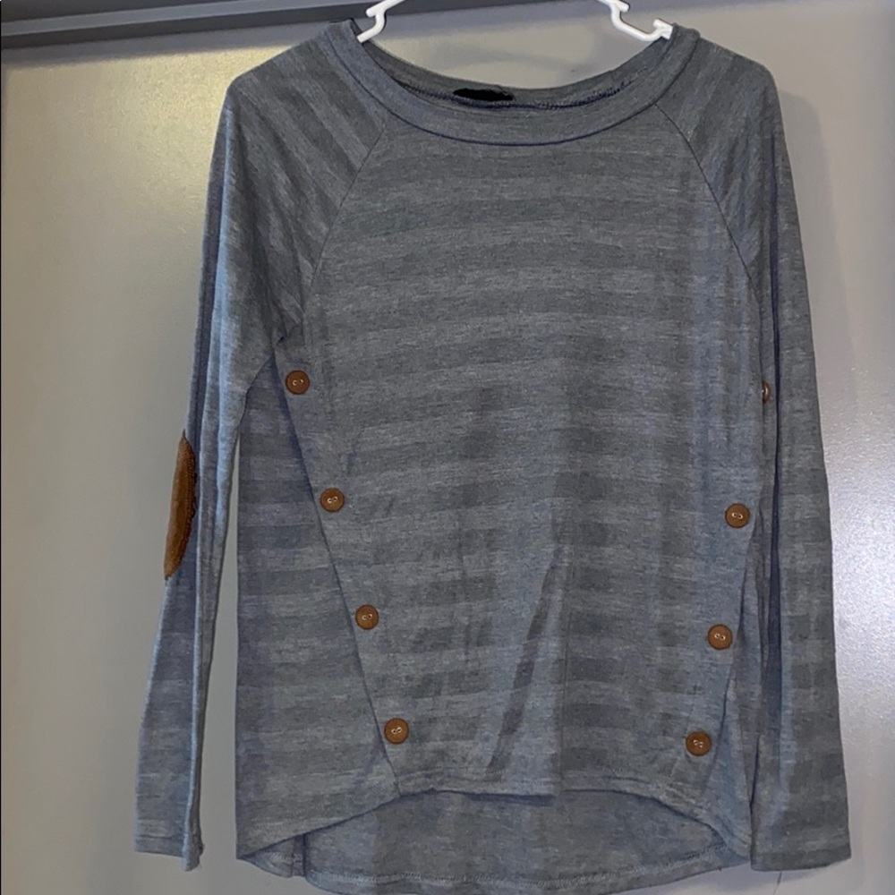 Grey long sleeve with stocked elbows